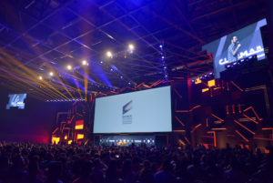 São Paulo, 02 de dezembro de 2016. Cobertura do evento CCXP 2016 no São Paulo EXPO. Sony Pictures com Milla Jojovich. (FOTOS: Daniel Deaki)